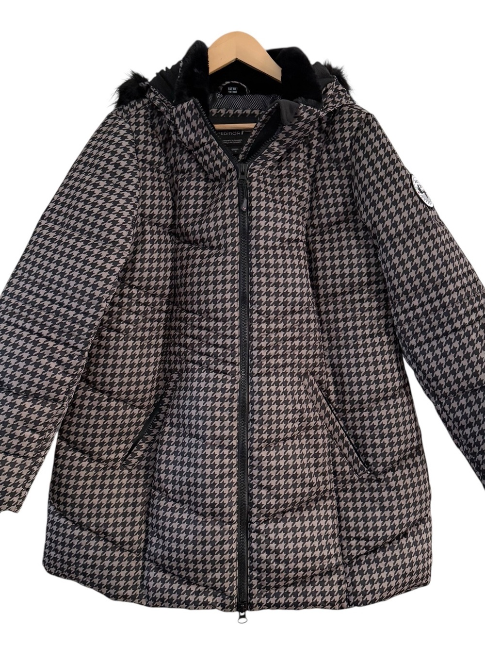 Arctic Expedition Quilted Down Coat Removable Hood Black Gray Houndstooth Large